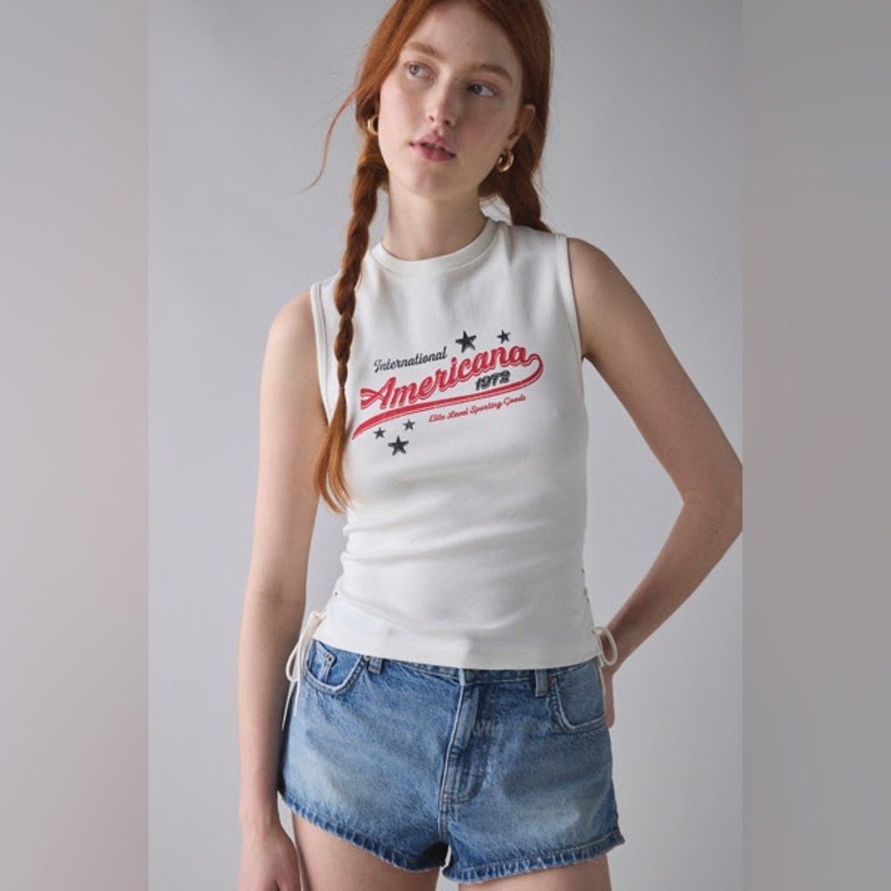 NWOT Urban Outfitters Americana Graphic Lace-Up Cropped White Tank Top